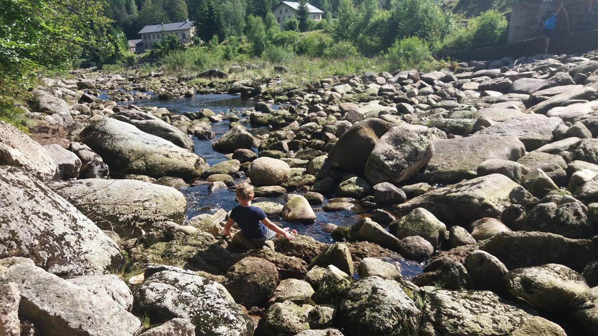 Utulny Byt V Jizerskych Horach -Apartman Mili Korenov Bagian luar foto